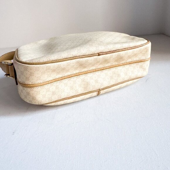 Vintage Paulo Gucci Light Beige Coated Canvas Leather Trim Crossbody Camera bag - Picture 12 of 16